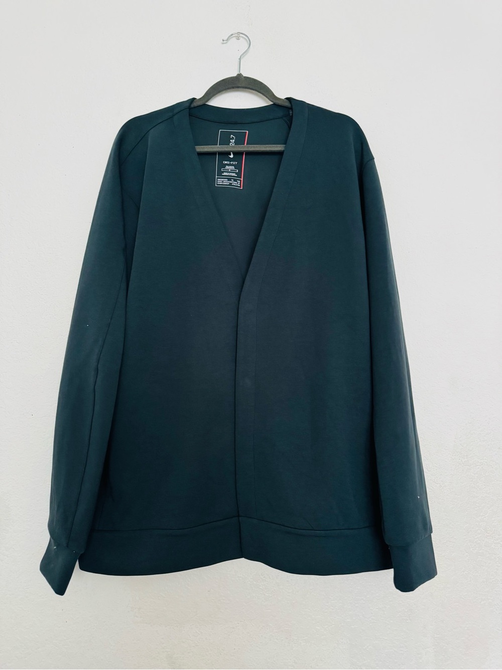 Nike 24.7 Impossibly Soft 
Men's Cardigan Seaweed Green Size Small